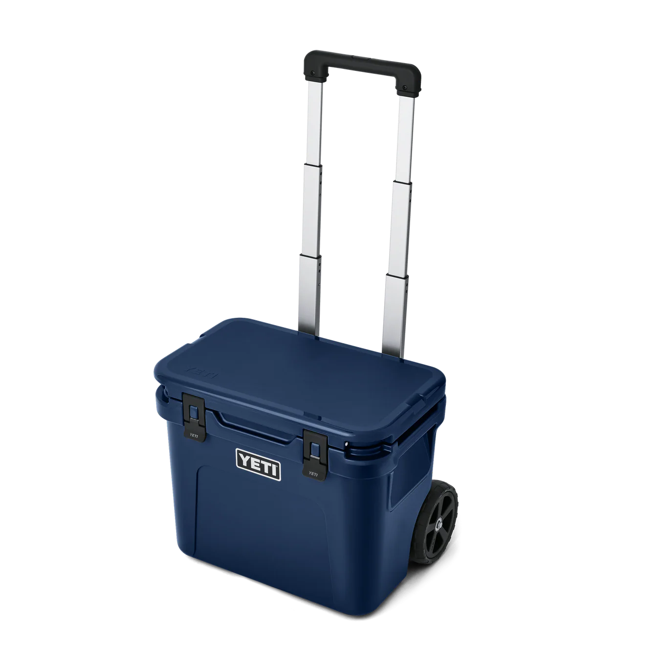 YETI 32 Wheeled Cool Box Navy
