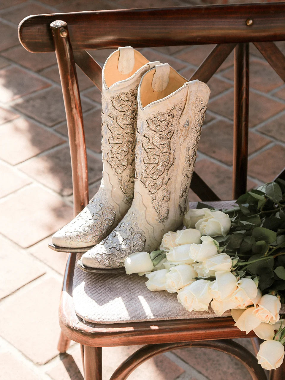 Corral White Glittered Inlay And Crystals Snip Toe Wedding Cowboy Boot