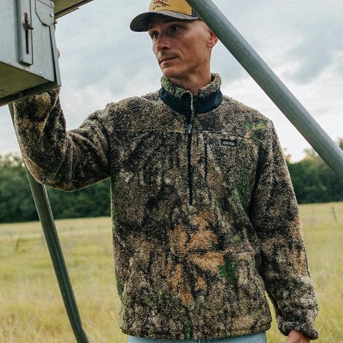Yee Yee Pull Over Sherpa Fleece Realtree Camo