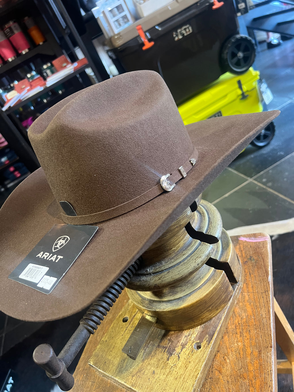 Ariat 2X Chocolate Brown Wool Felt Cowboy Hat