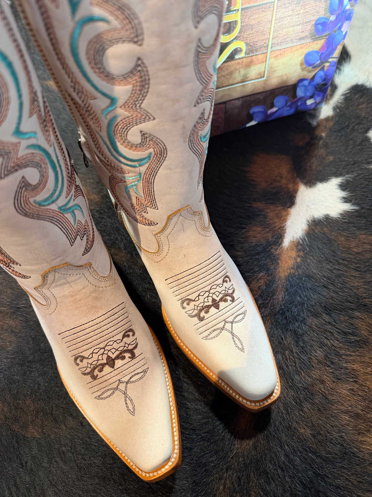 Wildflower Alaska Snip Toe Cowboy Boot