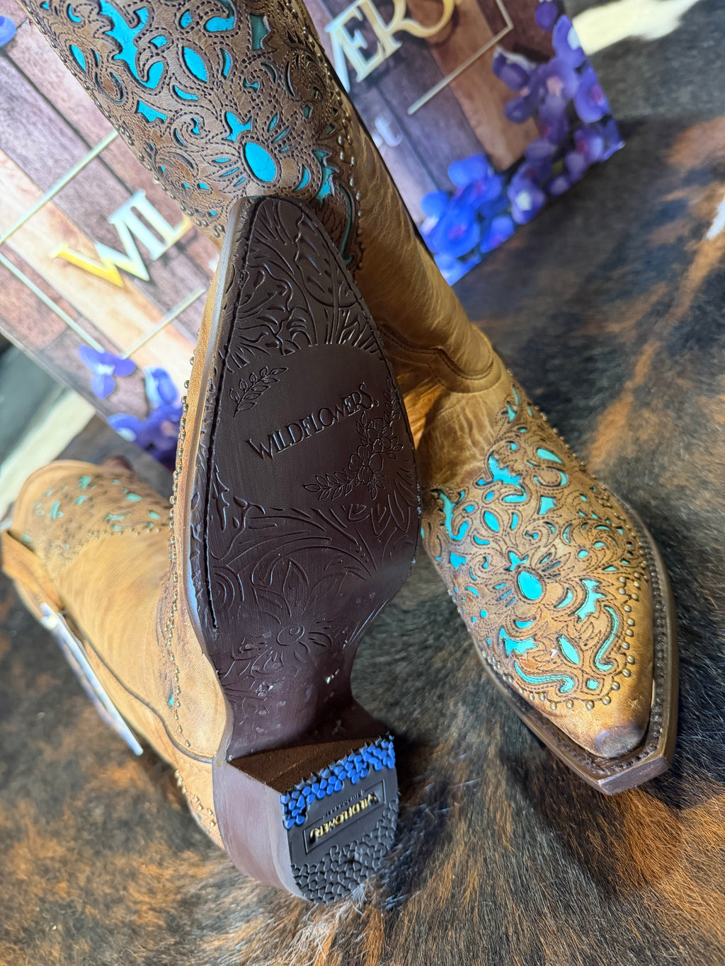 Wildflower Okla Miel Retro Cowboy Boots