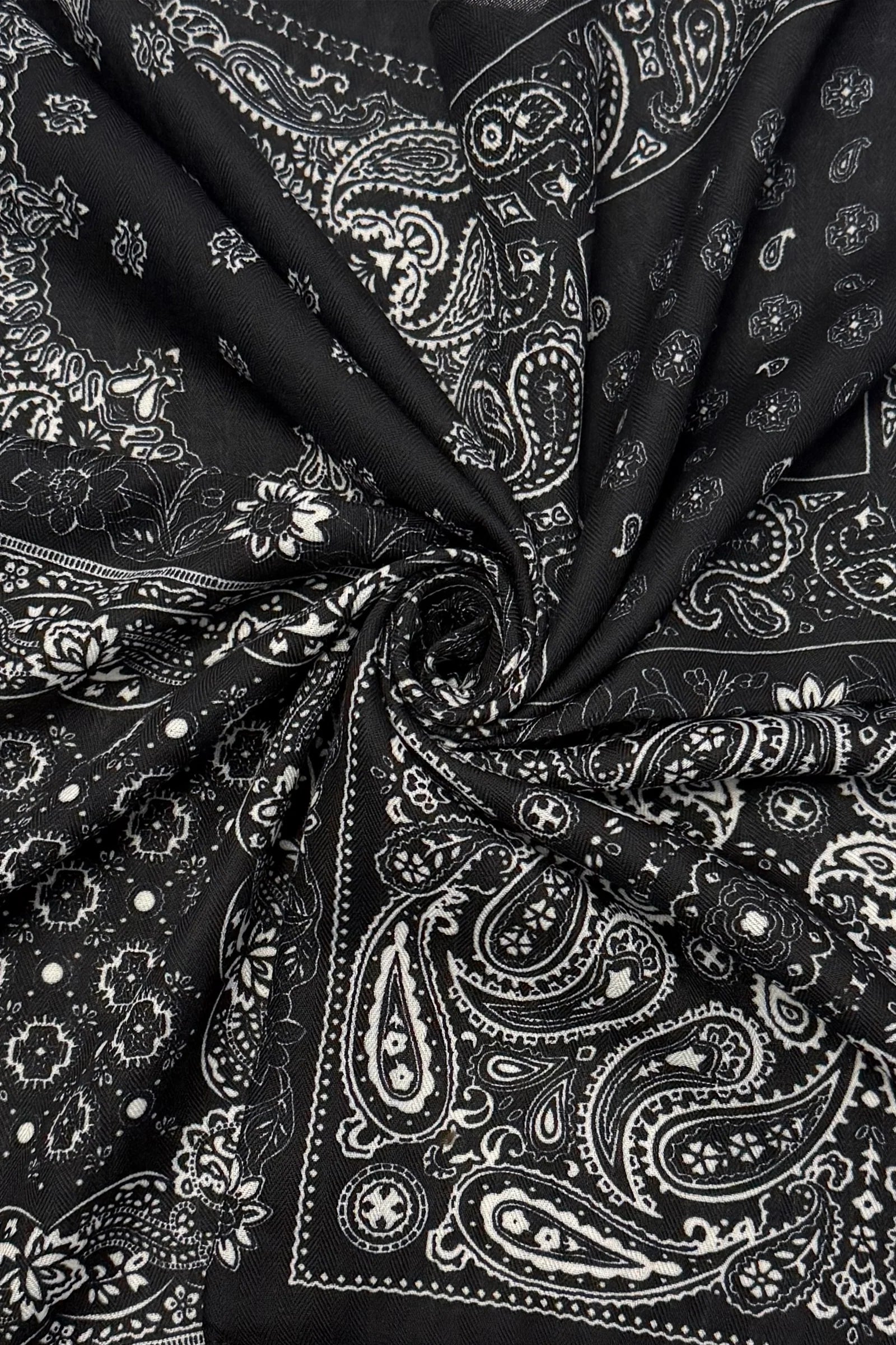 Block Print Paisley Wild Rag Banana Black